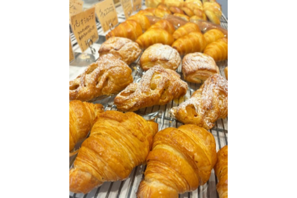 <div style=" font-size:10px; font-weight:bold;">  UP!BAKER <br /> UP!BAKERは、職人が一品一品に愛情を込め、ワクワク・・ドキドキするパンの世界を仙台から発信します！</div>