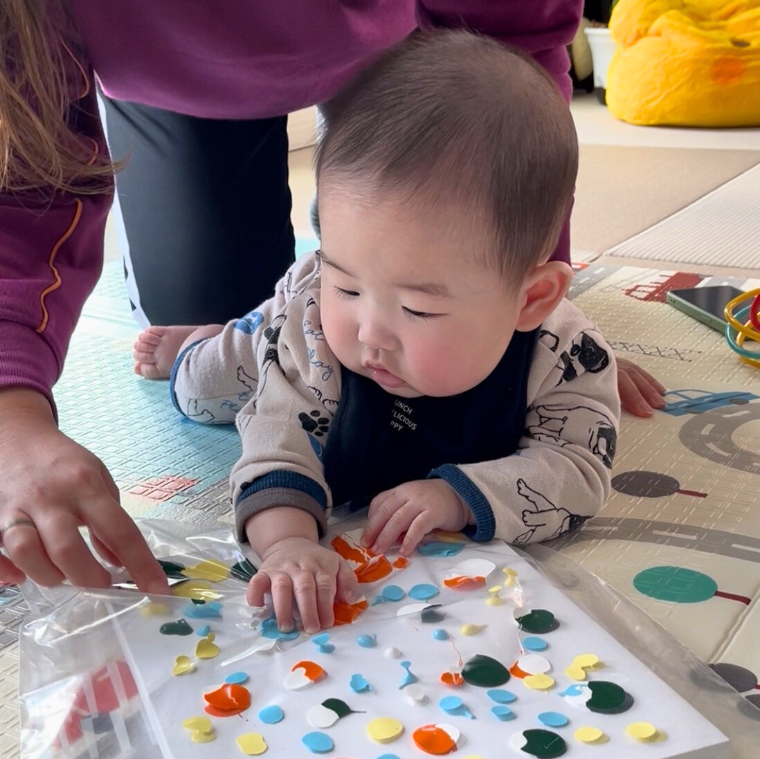 <div style=" font-size:10px; font-weight:bold;"> 親子教室ぽっかぽか <br />ファーストアート</div>