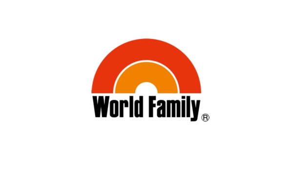 <div style=" font-size:10px; font-weight:bold;"> ワールド・ファミリー株式会社 </div>  <div style=" font-size:10px;"> アンケートにご記入いただくと、ディズニー英語システムの楽しい無料サンプルセットとオリジナルのエコバッグをプレゼント♪ </div>
