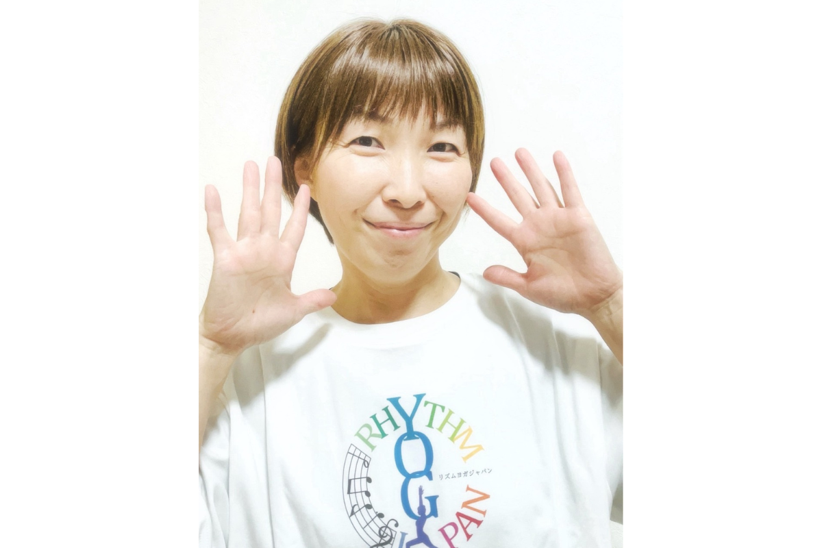 <div style=" font-size:15px; font-weight:bold;"> 14:30~「親子でリズム×キッズヨガ」</div>