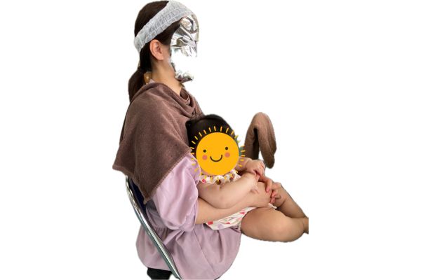 <div style=" font-size:10px; font-weight:bold;">【即！変化実感！フィトテラピーフェイシャル】<br>当サロンで大人気！！<br>フィトテラピー（植物療法）やアロマテラピーの考え方を軸に開発され、<br>香りのセンス抜群＋何と言っても、即！！お肌変化を実感できるプロ仕様の国産高級自然化粧品を使ってのフェイシャルコース。<br>座って受けられるのでお気軽にどうぞ♪</div>