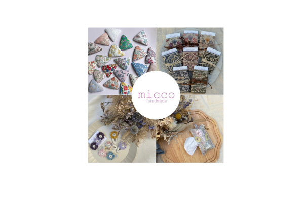 <div style=" font-size:10px; font-weight:bold;">micco handmade</div>  <div style=" font-size:10px;">ハンドメイドアクセサリー、ビーズキーホルダーワークショップ</div>