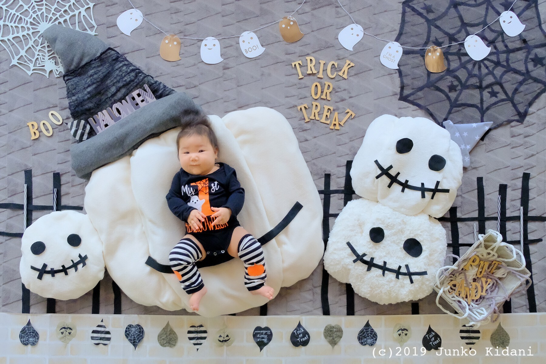<div style=" font-size:10px; font-weight:bold;"> 26日<br />「モノトーンハロウィン」</div>