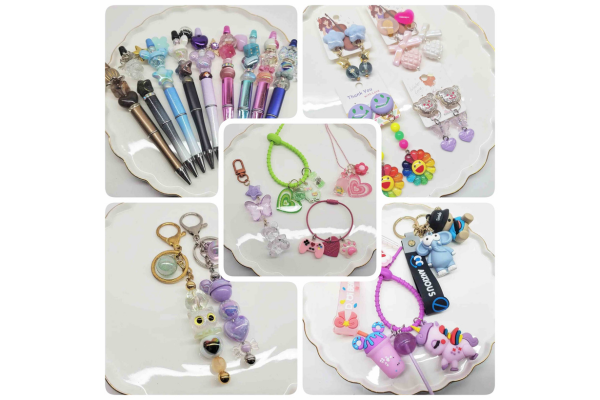 <div style=" font-size:10px; font-weight:bold;">HANDMADE JEWELRY聖</div>