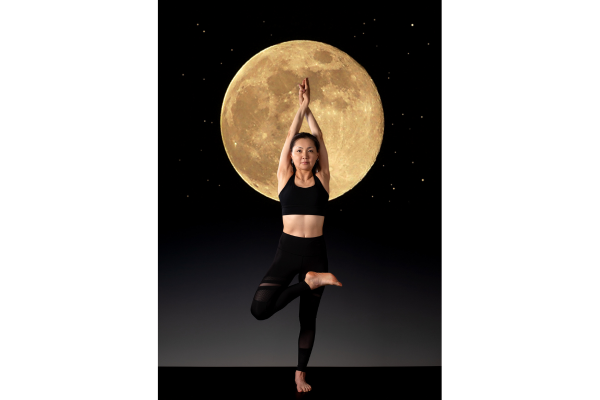 <div style=" font-size:10px; font-weight:bold;">親子で楽しむ、マタニティ&ベビーヨガ<br />14:00～</div>