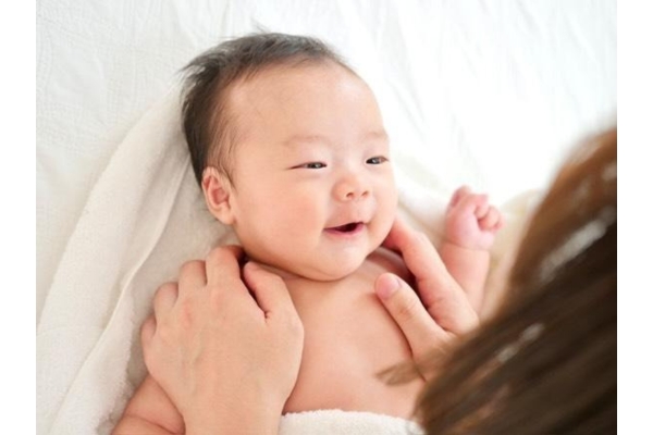 <div style=" font-size:10px; font-weight:bold;"> マタニティ&ベビースキンケア </div>  <div style=" font-size:10px;"> 11/2 14:00〜 </div>