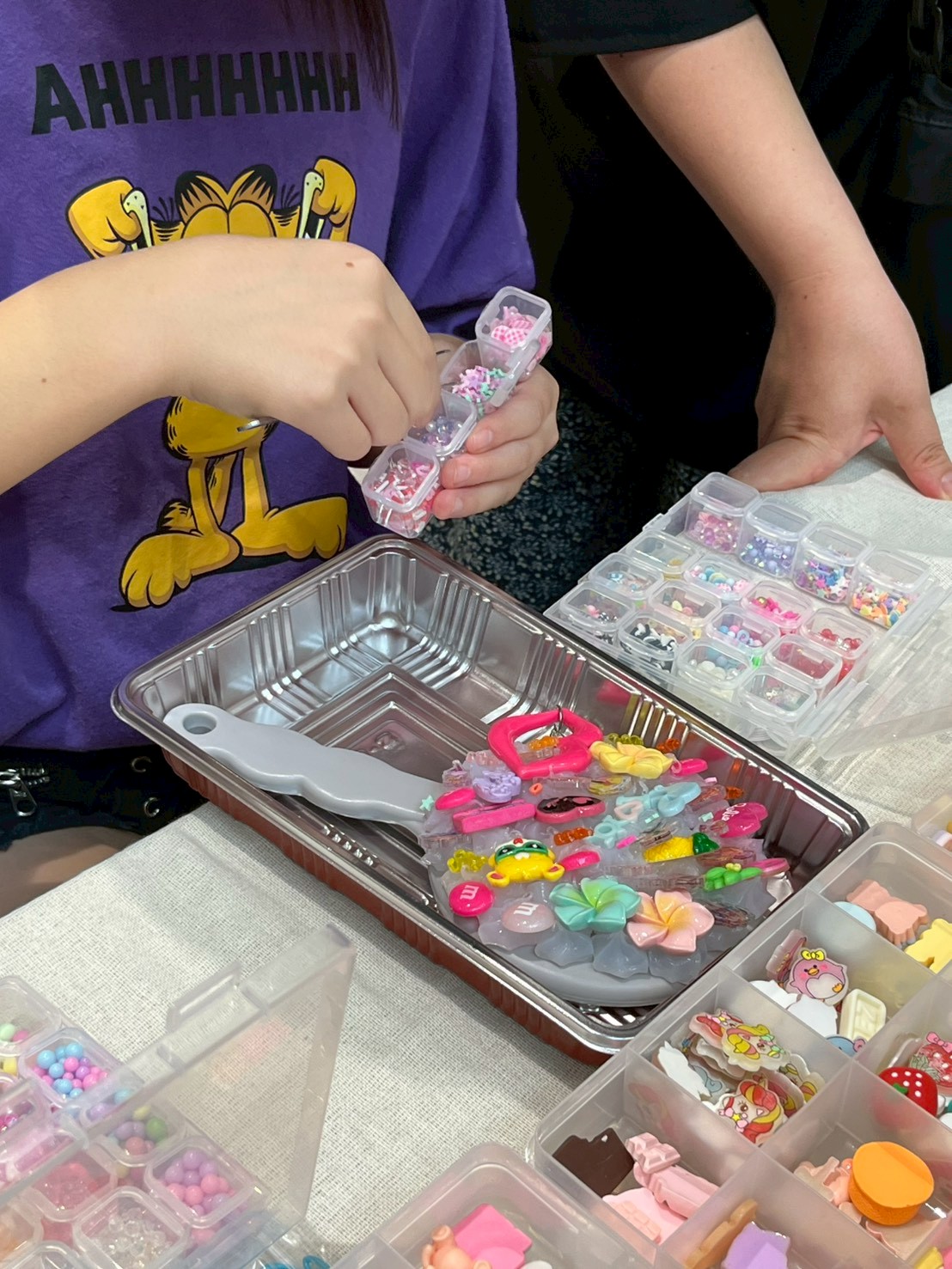 <div style=" font-size:10px; font-weight:bold;"> maimaimommy <br />大人・子供向けアクセサリー・クリームとビーズデコ</div>