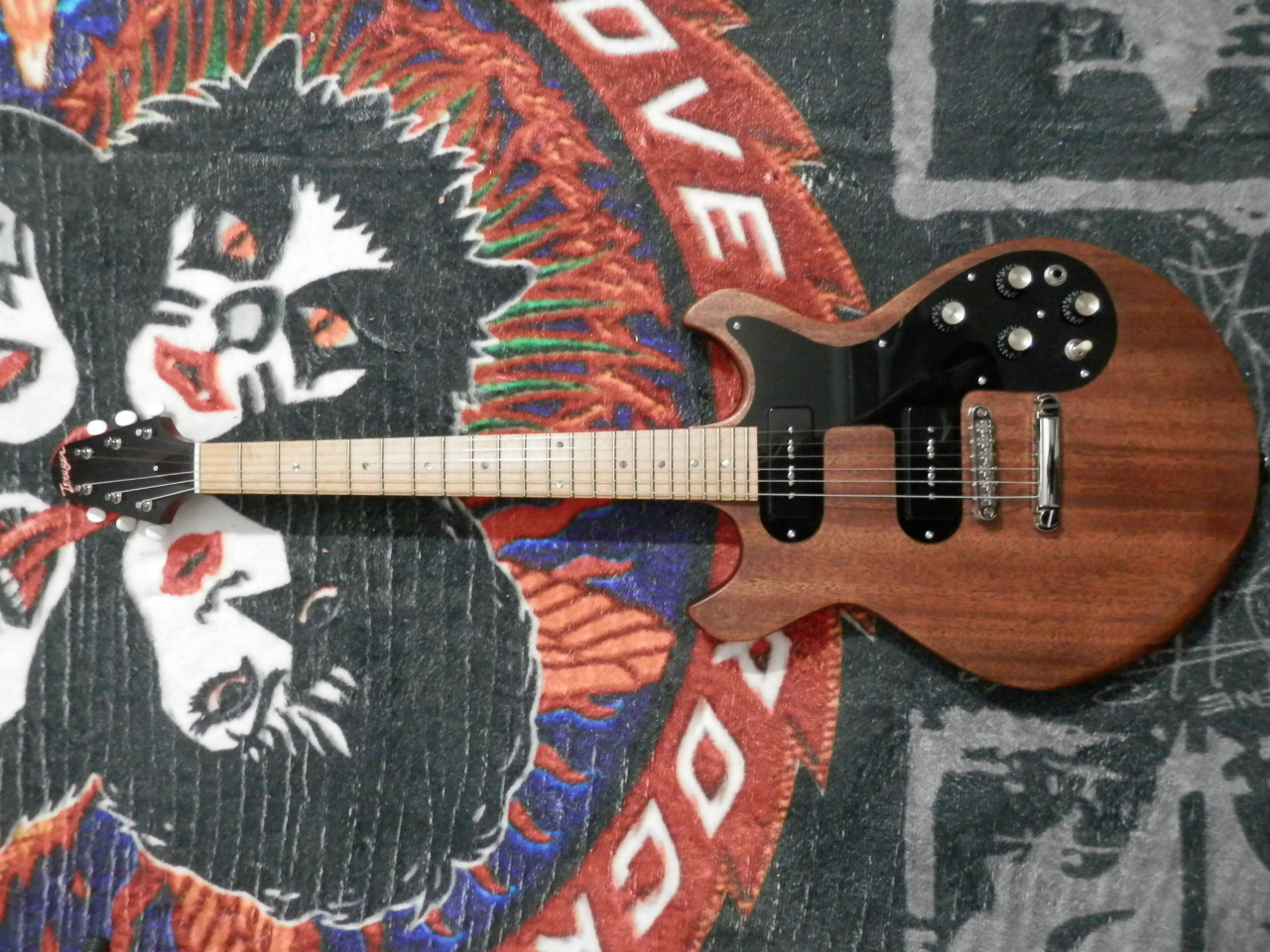 Gibson melody maker65 FlyingV head 完成！ - ジェイズギタージム