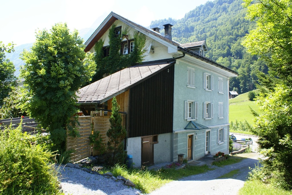 Wohnhaus Dorfstrasse Rüti - Pelletheizung 2011