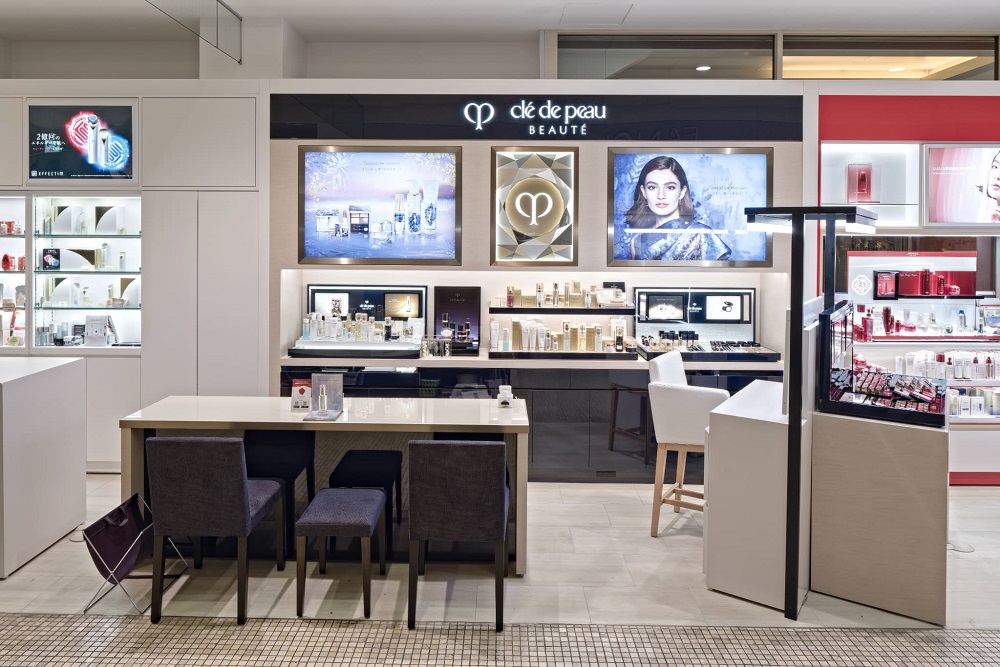 COSMETICSすずやモアーズシティ店の店舗写真
