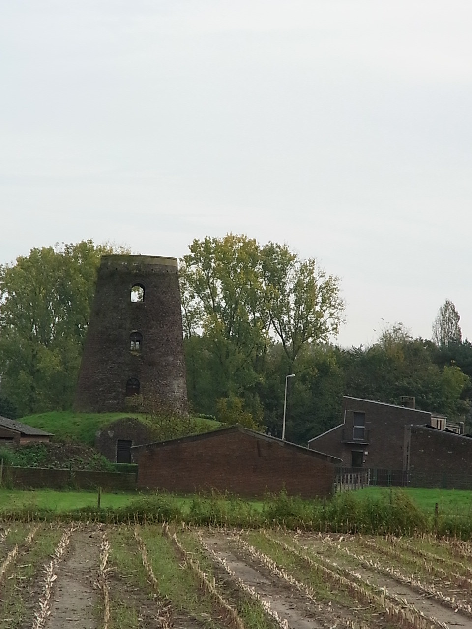 Verlassene Mühle bei Dilsen/Stokkem