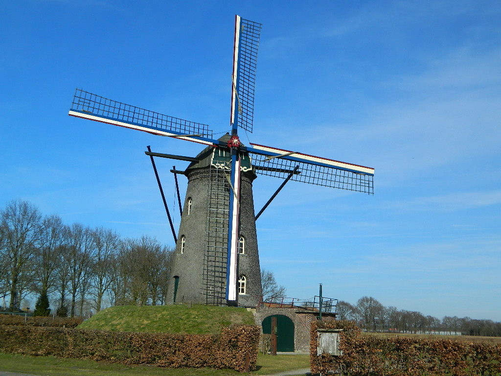 Mühlen entlang des Weges