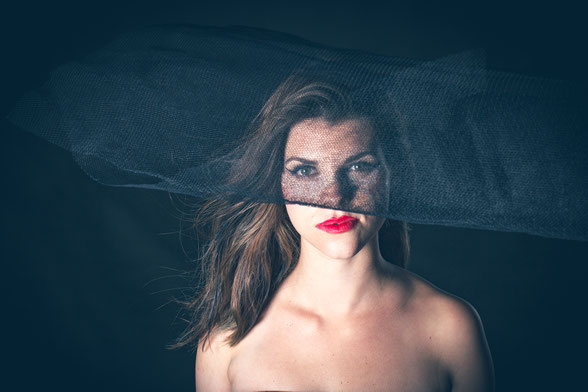 Hermione Halpin | Actress