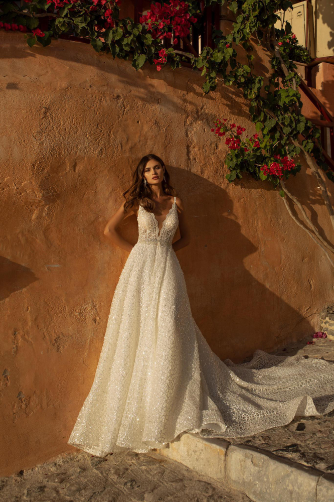 Anactacia Berlin, Brautmoden Berlin, Brautkleid mit Träger, Brautkleider Berlin, A-Linie Hochzeitskleider,