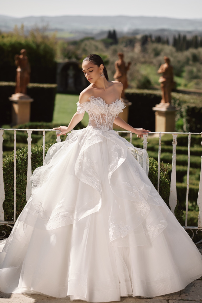 Anactacia Berlin Brautmoden, Glitzer Prinzessinen A-Linie Brautkleid Carla, Spitzen Hochzeitskleid, 