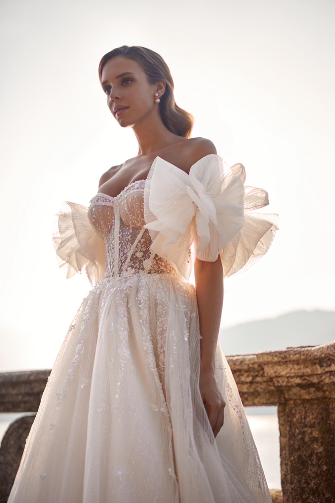 Weich fliesendes Brautkleid, Korsagenbrautkleid, A-Linie Brautkleid, Anactacia Berlin Brautmoden