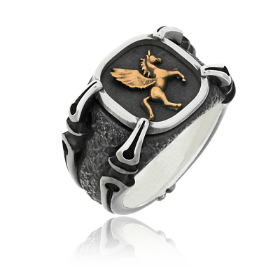 Charakterstarkes Ring-Modell in Silber mit individuellem Wappen-Motiv oder Logo in Rotgold. Schöner Herrenschmuck zum Kaufen in Zürich .