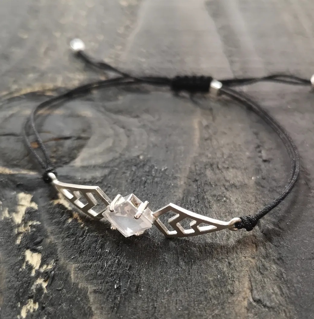 bracelet art déco quartz blanc / ag 925°/00 / 158€
