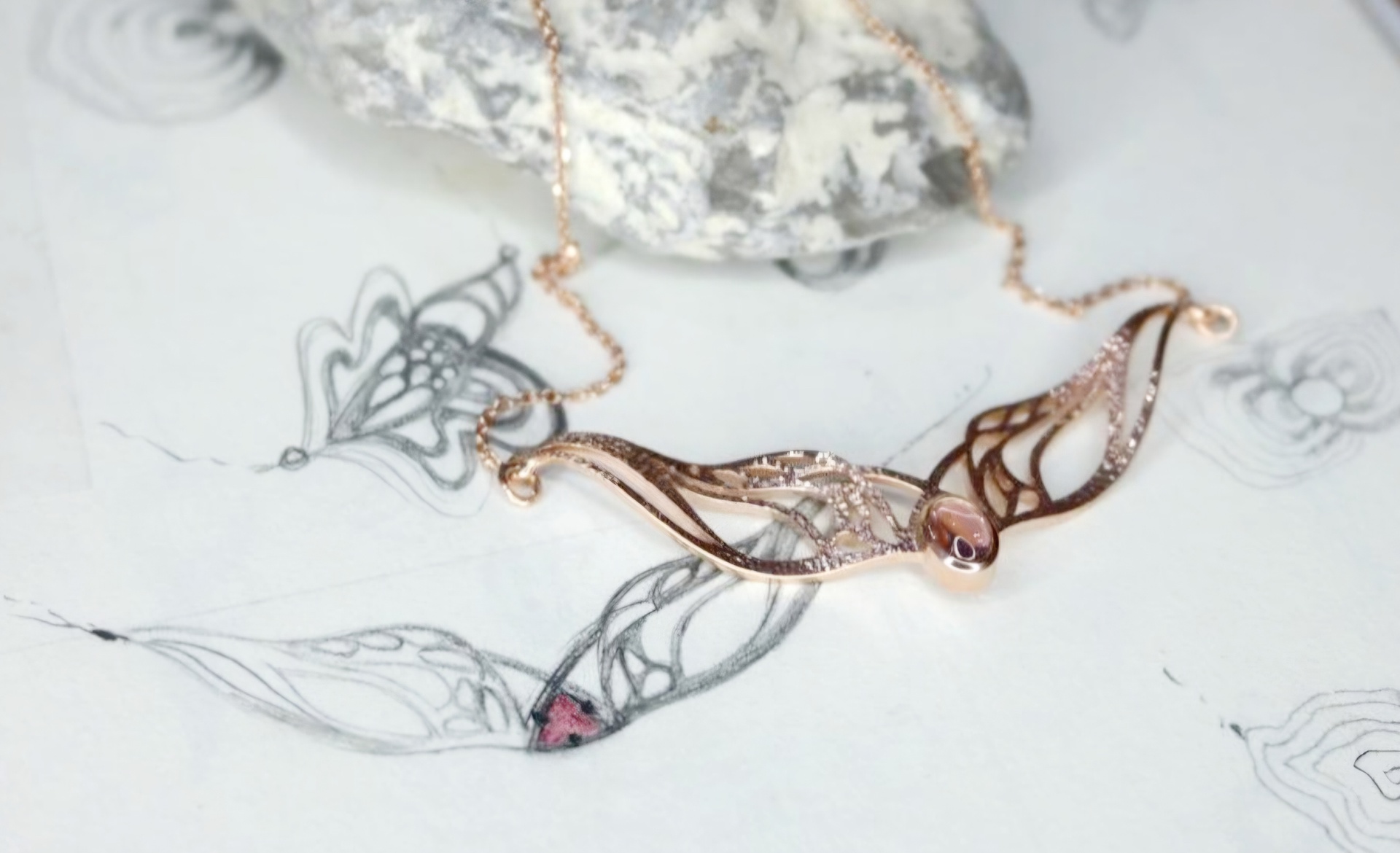 collier elfique tourmaline rose / vermeil rose 389€ / épuisé