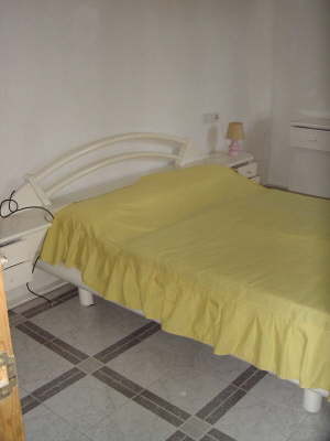 Schlafzimmer 1 mit Doppelbett in der Ferienwohnung