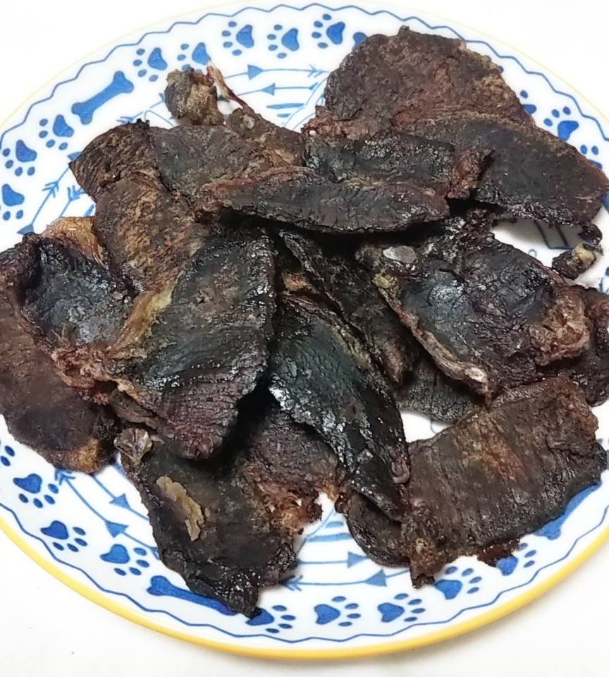 見た目は黒いですけど…。