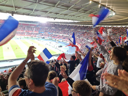 Rencontre foot France Autriche à laquelle ont participé de nombreuses familles du LFV grâce à l'APE