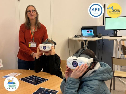 Atelier de découverte des métiers pour les ados avec des casques de réalité virtuelle