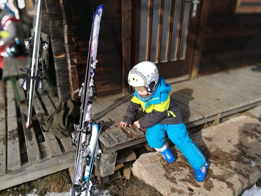 Mit den Kindern in Maiergschwendt beim Skifahren