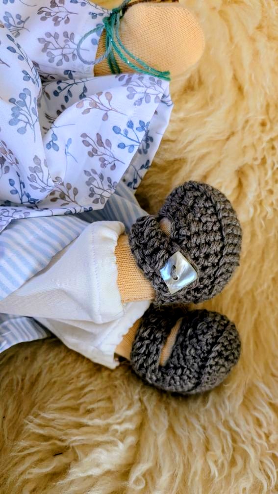 Trauerbegleitung, Trostpuppe, Palliativkurse, Waldorfart, handgemachte Stoffpuppe kaufen, individuelle Wunschpuppe, eigene Puppe anfertigen lassen, Puppenhandwerk