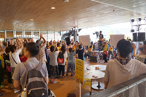 ヤングマン (徳山駅前図書館) 2018