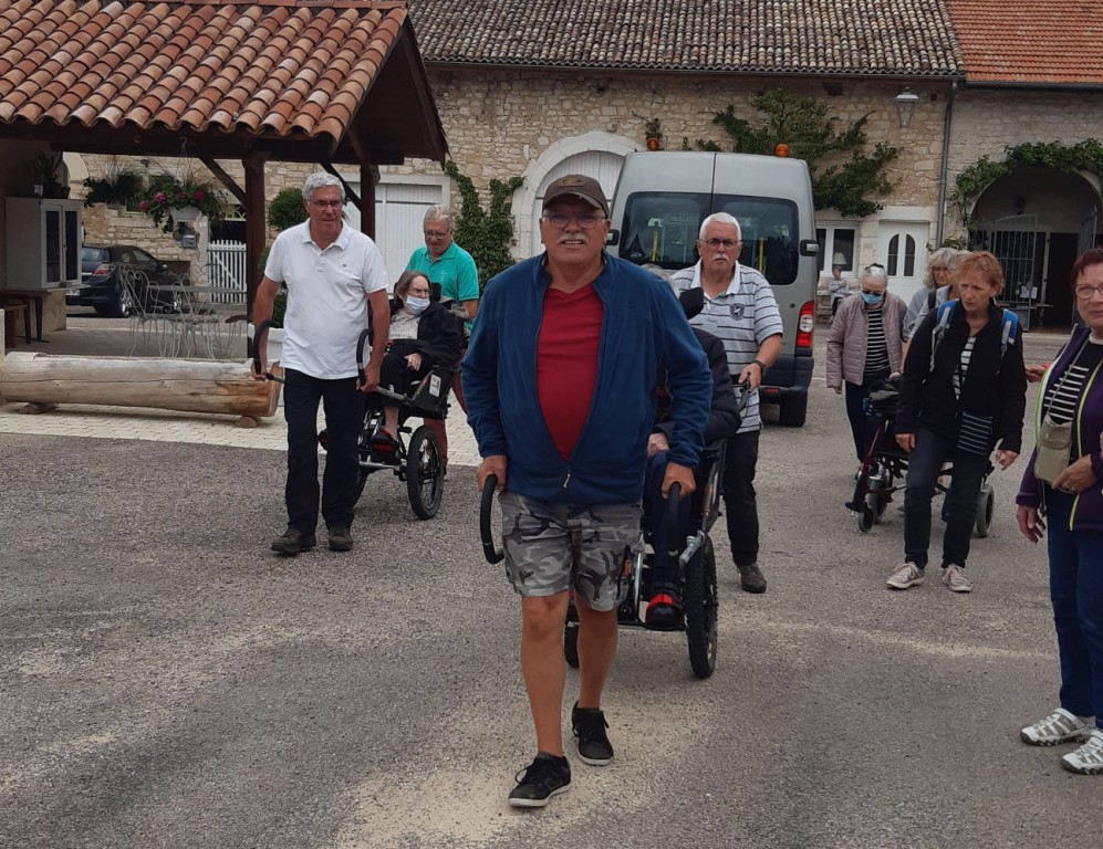 Rassemblement à Montbras