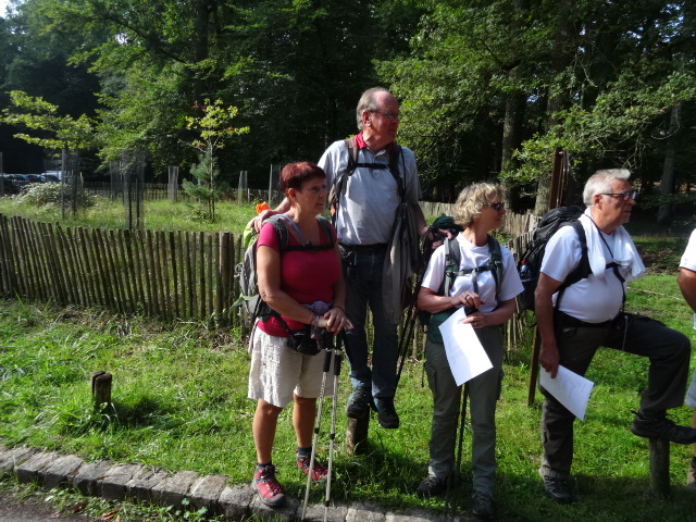 Jean Paul présente nos guides locaux du jour (Randonneurs du Verdunois)