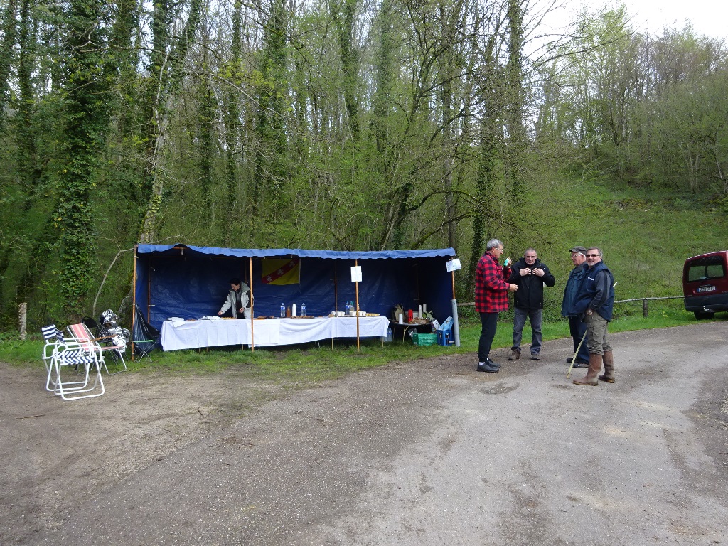 En attendant les 151 randonneurs des parcours 16 et 20 km