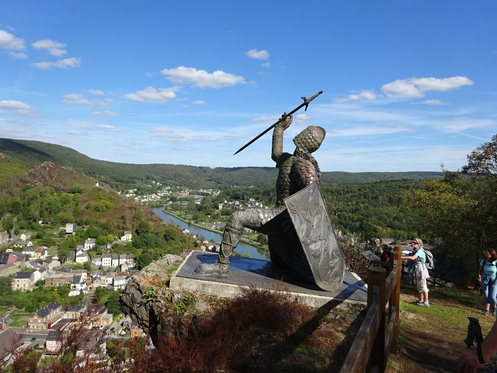 Le Chevalier Ardennor sur les hauts de Bogny