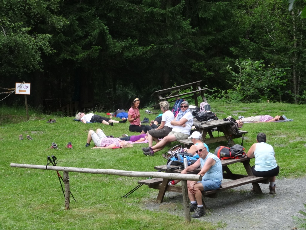 Séance de yoga en fin de parcours pour le 3ème groupe