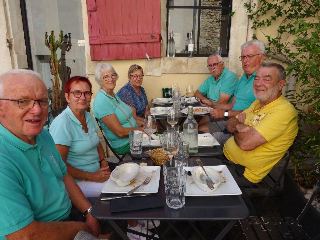 Repas à Gordes