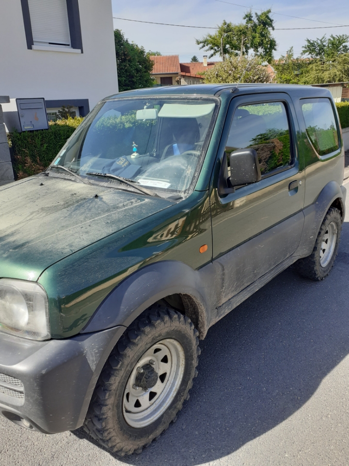 Un bon nettoyage est nécessaire. C'était bien pire après les chemins marécageux près de la Marne...