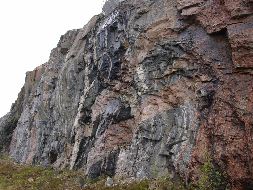 Kaum in Norwegen die ersten felsigen Steine...