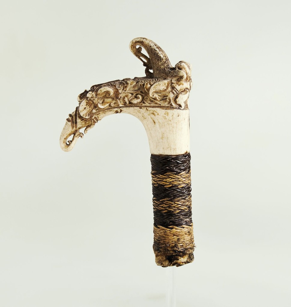 Antike Elfenbein-Arbeiten Ankauf, Verkauf & Auktion in Bielefeld - NRW