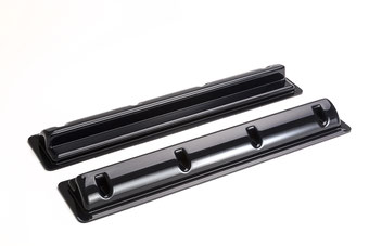 TÜV-tested, light and color-stable SOLARA ABS HOLD SPOILER SOLARA ABS hold spoilers in white and black are ideal for mobile homes, caravans, campers and vans. They are also an assembly system, wind deflector and absolutely safe solar module assembly.