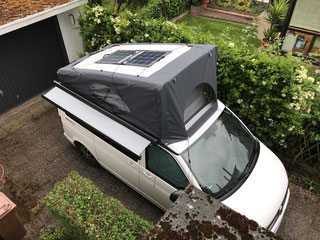 Solara solar modules without frame on a VW T6 California Beach Camoper. The light and flexible solar module is ideal for campers, vans, panel vans and camp buses. The flat solar modules are also suitable for yachts and sailing boats.