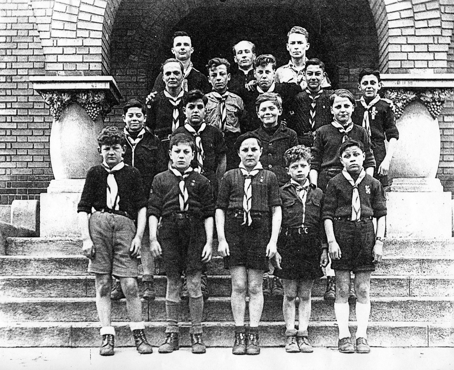 TROUPE SCOUT (1950)