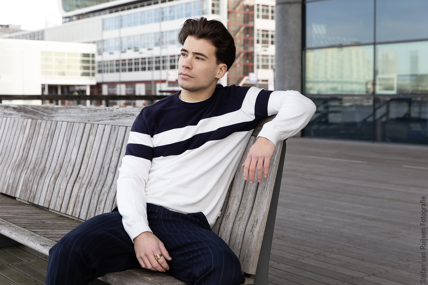 Kop van Zuid, Rotterdam, Fotoshoot locatie voor fotografen, Fotoshoot locatie voor modellen, shoot, model, malemodel, inschrijven modellenbureau, modellenbureau, castingbureau, inschrijven castingbureau, fotograaf in Rotterdam, Fotoshoot in Rotterdam