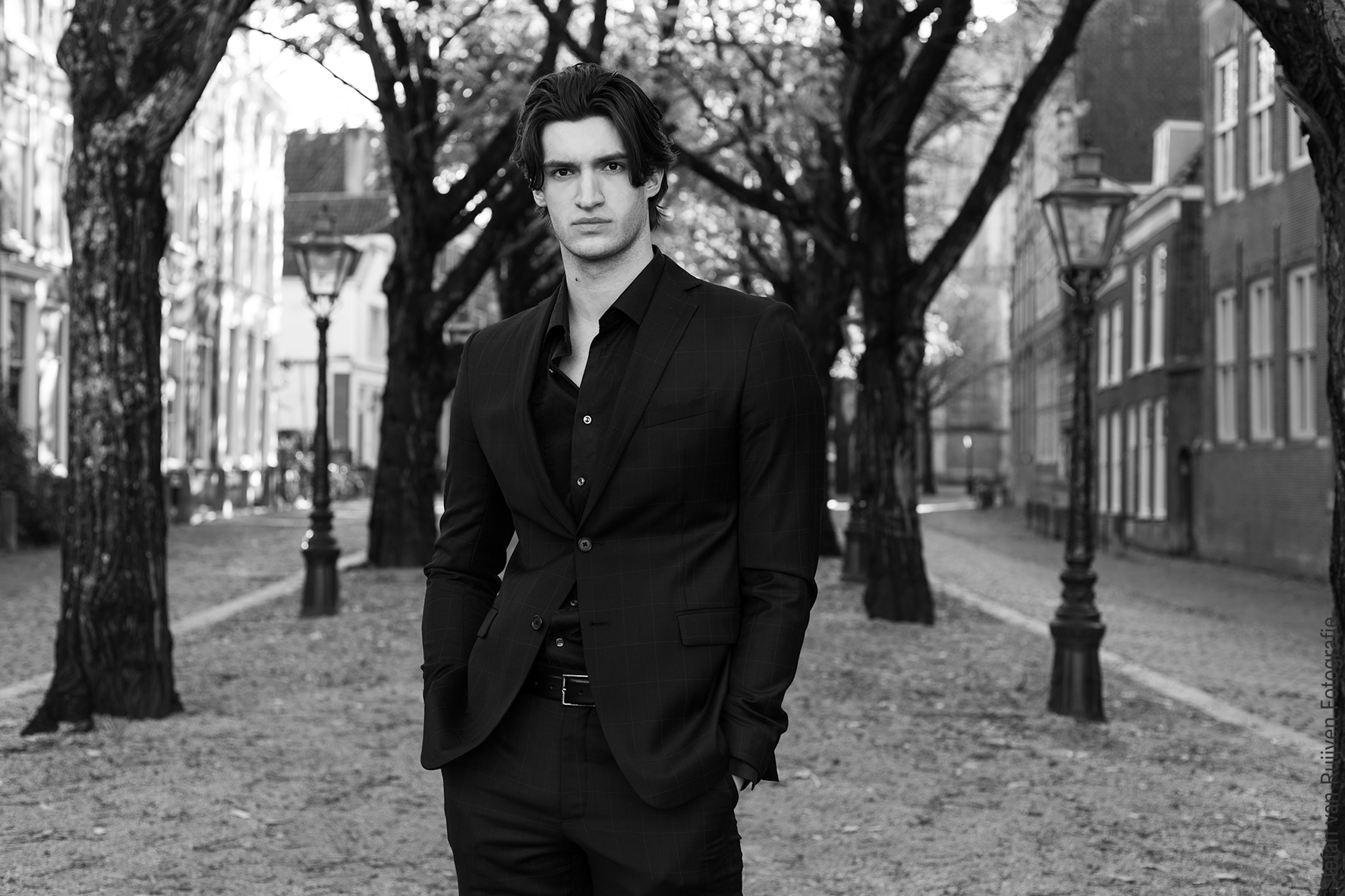 Gijs, Model, Model Worden, Inschrijven Modellenbureau, Inschrijven Castingbureau, Portfolio laten maken, Fotograaf in Leiden, Fotoshoot in Leiden, Stefan van Ruijven Fotografie, Model, Malemodel, Mannelijk Model, Shoot, Fotoshoot, Black and White Shoot