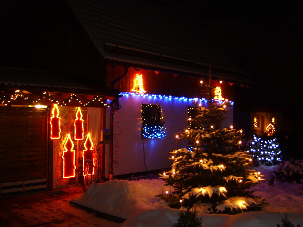 Weihnachten 2008 mit toller Aussenbeleuchtung