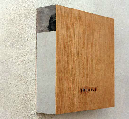 Travis’s travel”. 24,5 x 24,5 x 6,2 cm. Imagen sobre acetato, madera. 1995. Colección Ángel P. Villén