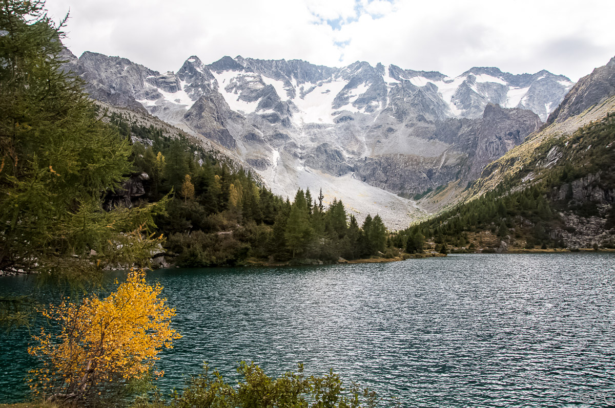 Colori autunnali del Lago d'Aviolo