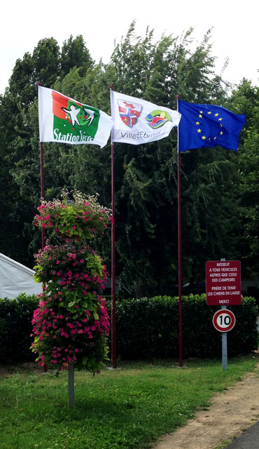 Drapeaux personnalisés ou standards
