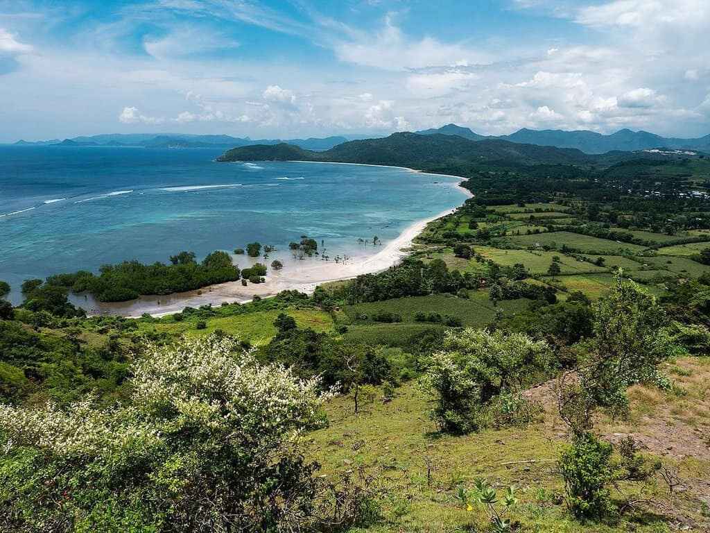 Jelenga Beach in West Sumbawa