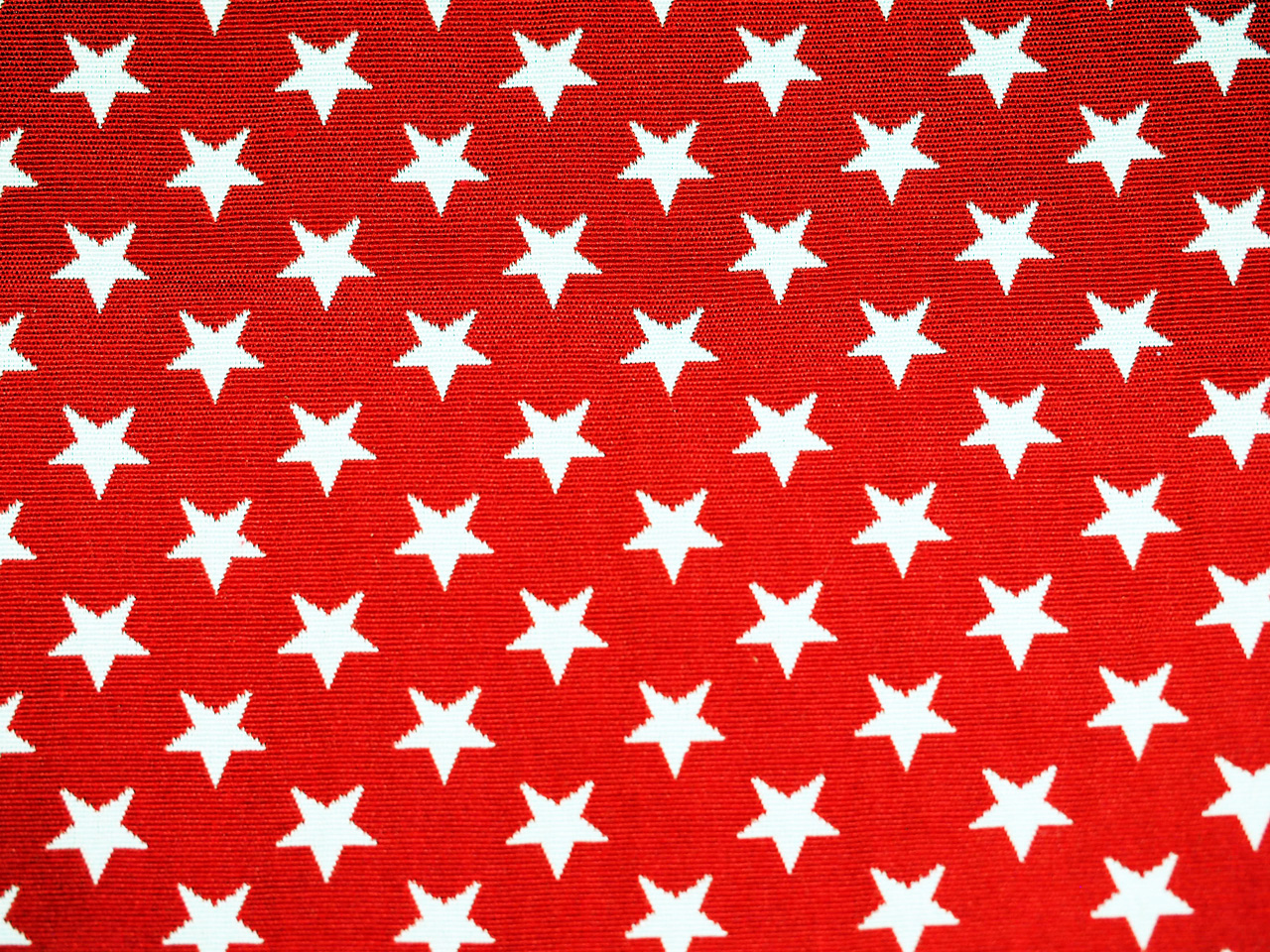 Sterne, weiß auf rot, Stoff Rückseite, Leckerlibeutel, Perlen vor die Hunde